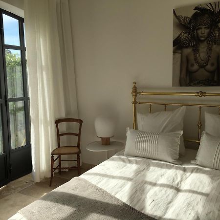 Le Mas Des Lauriers Bed & Breakfast Paradou Exterior photo